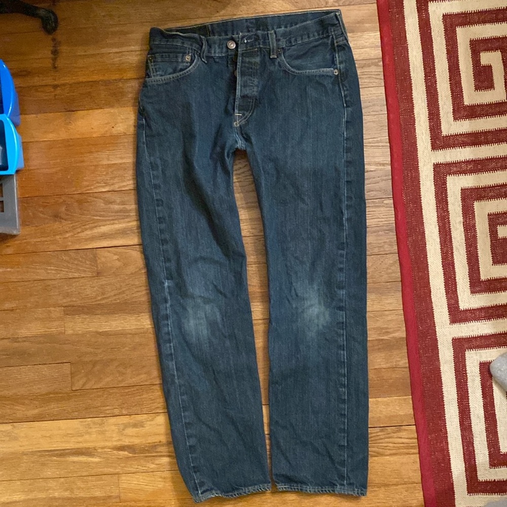 Levi Strauss & co 501 W32 L 30 dark wash denim jeans w/button fly